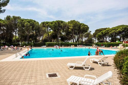plage, Résidence Saint-Raphaël Valescure - maeva Home - 2 Pièces 6 Personnes Sélection MAE-4876 (Residence Saint-Raphael Valescure - maeva Home - 2 Pieces 6 Personnes Selection MAE-4876) in Vallon du Mal Temps plage, Résidence Saint-Raphaël Valescure - maeva Home - 2 Pièces 6 Personnes Sélection MAE-4876 (Residence Saint-Raphael Valescure - maeva Home - 2 Pieces 6 Personnes Selection MAE-4876) in Vallon du Mal Temps