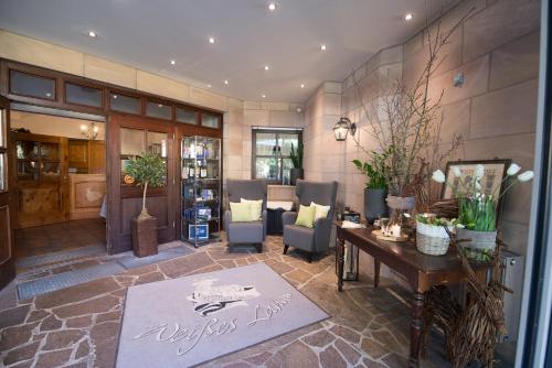 Bejárat, Landgasthof Weisses Lamm in Engelthal Bejárat, Landgasthof Weisses Lamm in Engelthal