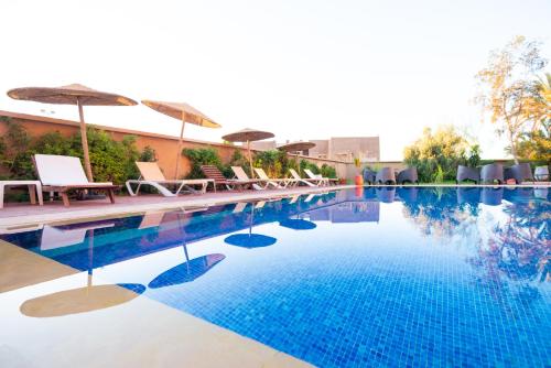 Piscina, Ibis Ouarzazate Centre in Ouarzazate Piscina, Ibis Ouarzazate Centre in Ouarzazate