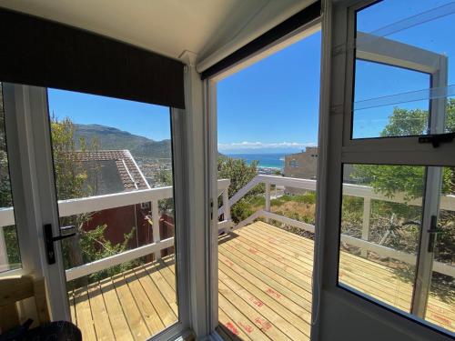 The Bird's Nest @ 2 Oceans Home