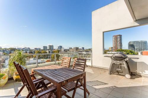Spacious 2-Bed with Two Balconies with City Views in Alexandria Spacious 2-Bed with Two Balconies with City Views in Alexandria