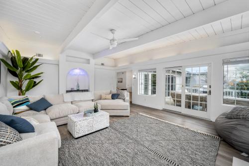 Spacious Home with 7 Beds minutes from Mission Bay in Linda Vista Spacious Home with 7 Beds minutes from Mission Bay in Linda Vista