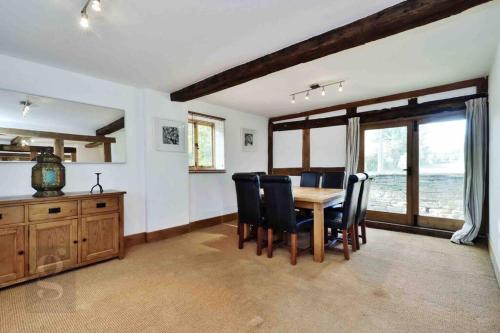 Charming Countryside Barn Conversion in Burghill Charming Countryside Barn Conversion in Burghill