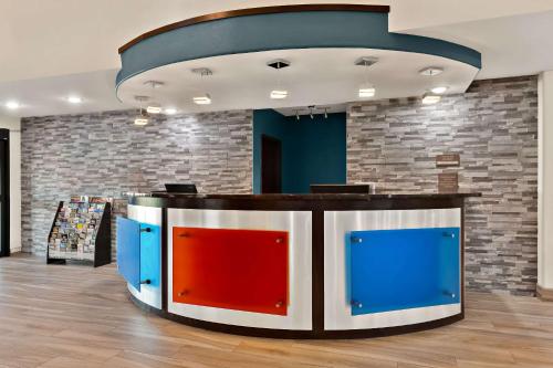 Lobi, Comfort Suites in Bastrop Lobi, Comfort Suites in Bastrop