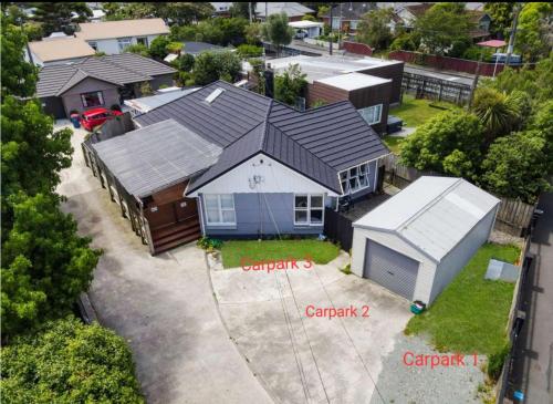 Deluxe 1 BEDROOM with Ensuite Central UH Flat B in Ylempi Hutt Deluxe 1 BEDROOM with Ensuite Central UH Flat B in Ylempi Hutt