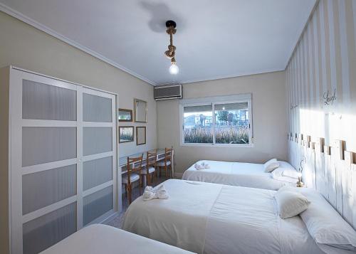 La Casa de Leo - El Casar de Leo in Alburquerque La Casa de Leo - El Casar de Leo in Alburquerque