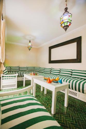 Riad Zazz - image 11