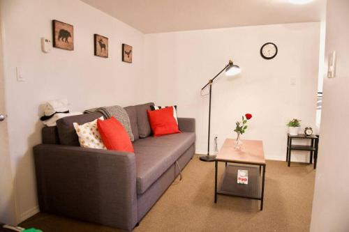 Cozy Studio Downtown Parking Coffee Location in Moose Jaw Cozy Studio Downtown Parking Coffee Location in Moose Jaw
