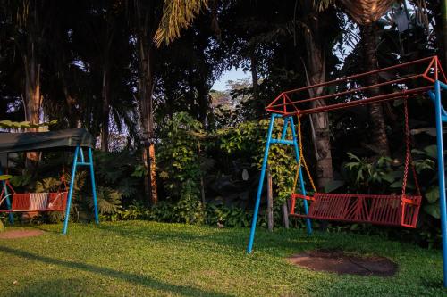 dětské hřiště, SHERBOURNE LODGE in Kitwe dětské hřiště, SHERBOURNE LODGE in Kitwe