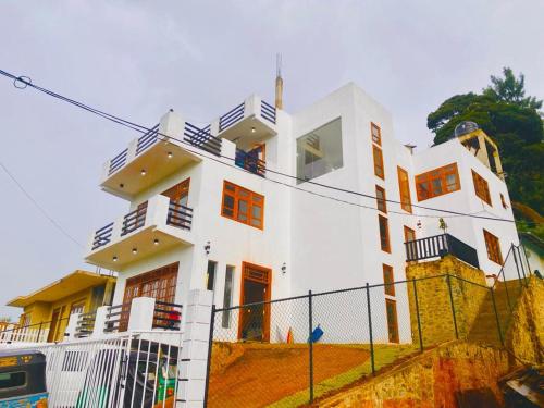 Vista exterior, nuwaraelliya euphoria white house in Nuwara Eliya Vista exterior, nuwaraelliya euphoria white house in Nuwara Eliya