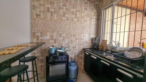 厨房, Piscina, Churrasqueira, Wi-Fi, 3Dorm, 2VG, SmartTV in 博皮兰加 厨房, Piscina, Churrasqueira, Wi-Fi, 3Dorm, 2VG, SmartTV in 博皮兰加