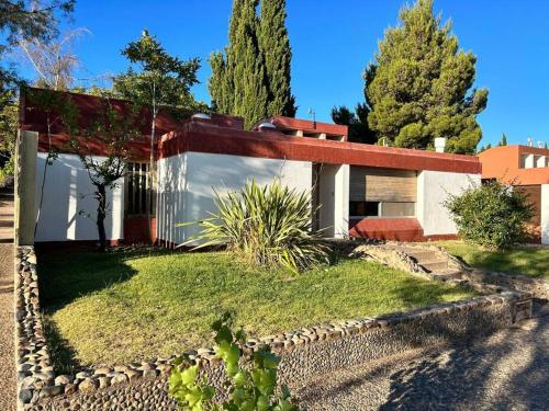 Casa en Villa el Chocón, Neuquén (Casa en Villa el Chocon, Neuquen) in 比利亞埃爾喬康 Casa en Villa el Chocón, Neuquén (Casa en Villa el Chocon, Neuquen) in 比利亞埃爾喬康