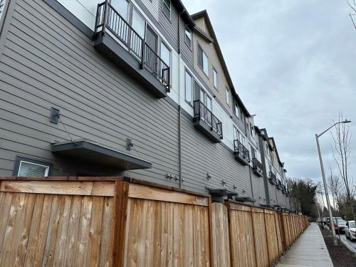 Brand New Modern Apartment in Vancouver (Washington) Brand New Modern Apartment in Vancouver (Washington)