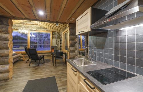 Kitchen, Wilderness Hotel & Igloos Muotka in Sodankyla Kitchen, Wilderness Hotel & Igloos Muotka in Sodankyla
