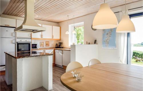 مطبخ, Holiday Home Botoften Tranekær In Dnmk in Tranekaer مطبخ, Holiday Home Botoften Tranekær In Dnmk in Tranekaer