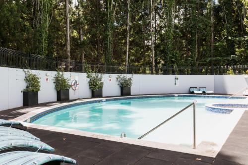 Swimming pool, Crowne Plaza Canberra By IHG in Canberra Swimming pool, Crowne Plaza Canberra By IHG in Canberra