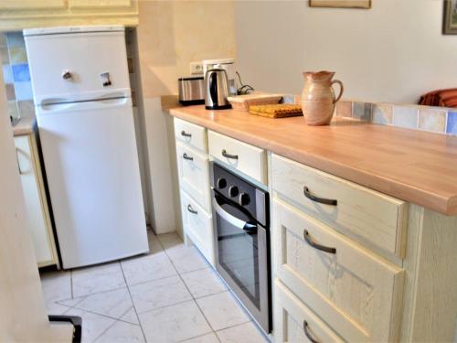 Appartement pour 6 personnes près de la plage à La Croix-Valmer - FR-1-226B-183 (Appartement cosy 3P, 6 pers, plage a pied, parking, navette gratuite, La Croix-Valmer - FR-1-226B-18) in La Croix-Valmer Appartement pour 6 personnes près de la plage à La Croix-Valmer - FR-1-226B-183 (Appartement cosy 3P, 6 pers, plage a pied, parking, navette gratuite, La Croix-Valmer - FR-1-226B-18) in La Croix-Valmer