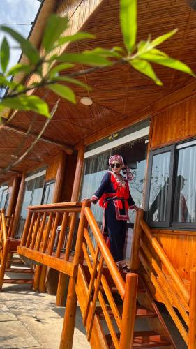 Erkély/terasz, Homestay Chân Mây Chiêu Lầu Thi (Homestay Chan May Chieu Lau Thi) in Nam Pi Erkély/terasz, Homestay Chân Mây Chiêu Lầu Thi (Homestay Chan May Chieu Lau Thi) in Nam Pi