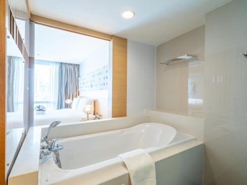 GLOW プラトゥナムホテル7