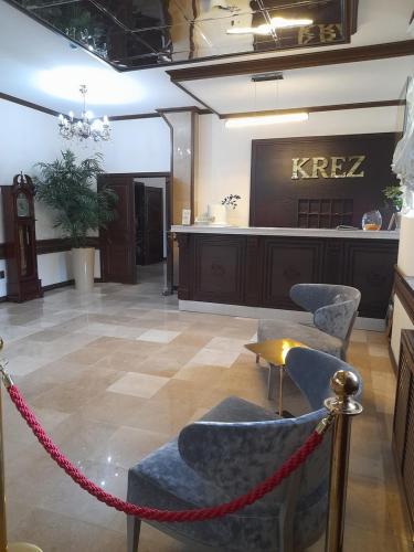 Фасада на хотела, Hotel KREZ in Къзълорда Фасада на хотела, Hotel KREZ in Къзълорда