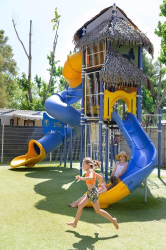Playground, Camping L'EDEN in Le Grau-du-Roi Playground, Camping L'EDEN in Le Grau-du-Roi