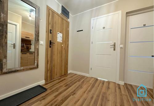 Vintage room 10 Min to Old Town Gdańsk,PKP & Shopping Mall (Vintage room 10 Min to Old Town Gdansk,PKP & Shopping Mall) in Suchanino Vintage room 10 Min to Old Town Gdańsk,PKP & Shopping Mall (Vintage room 10 Min to Old Town Gdansk,PKP & Shopping Mall) in Suchanino