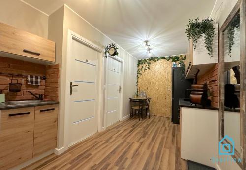 Vintage room 10 Min to Old Town Gdańsk,PKP & Shopping Mall (Vintage room 10 Min to Old Town Gdansk,PKP & Shopping Mall) in Suchanino Vintage room 10 Min to Old Town Gdańsk,PKP & Shopping Mall (Vintage room 10 Min to Old Town Gdansk,PKP & Shopping Mall) in Suchanino