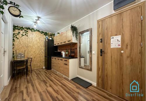 Vintage room 10 Min to Old Town Gdańsk,PKP & Shopping Mall (Vintage room 10 Min to Old Town Gdansk,PKP & Shopping Mall) in Suchanino Vintage room 10 Min to Old Town Gdańsk,PKP & Shopping Mall (Vintage room 10 Min to Old Town Gdansk,PKP & Shopping Mall) in Suchanino