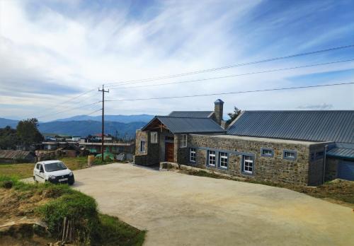 View, The Wolorim Manor in Ukhrul Central View, The Wolorim Manor in Ukhrul Central