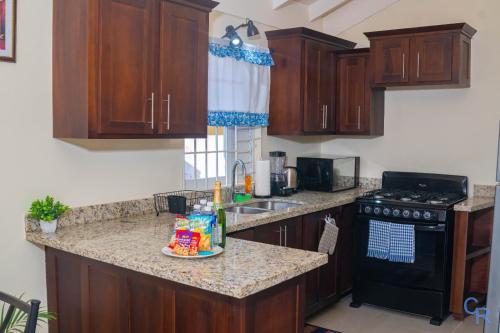 Charming refuge at Colbeck Manor in 老港口 Charming refuge at Colbeck Manor in 老港口