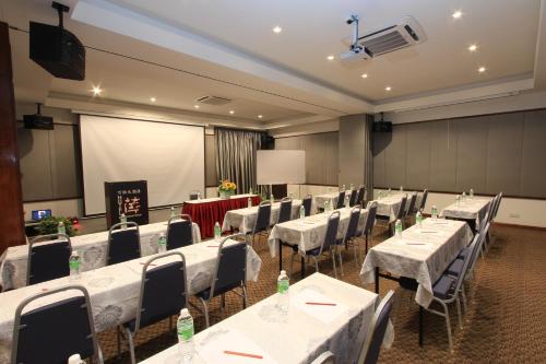 Banquet hall, Ipoh Downtown Hotel near Ipoh Tourist Information Centre Banquet hall, Ipoh Downtown Hotel near Ipoh Tourist Information Centre