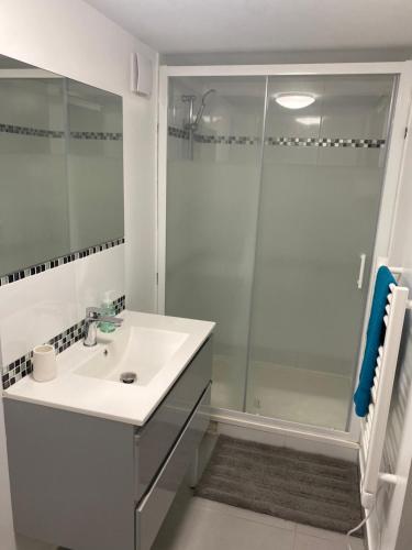 Appartement F2 proche Futuroscope in Saint-Eloi Appartement F2 proche Futuroscope in Saint-Eloi