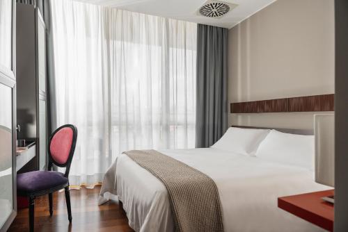 Bett, Welcome Hotel in Dogana Bett, Welcome Hotel in Dogana