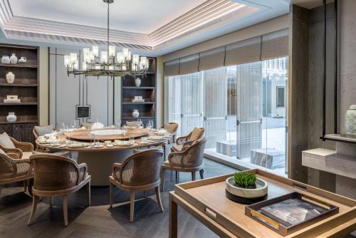 Restaurant, Shenzhen Marriott Hotel Golden Bay in Dapeng Restaurant, Shenzhen Marriott Hotel Golden Bay in Dapeng