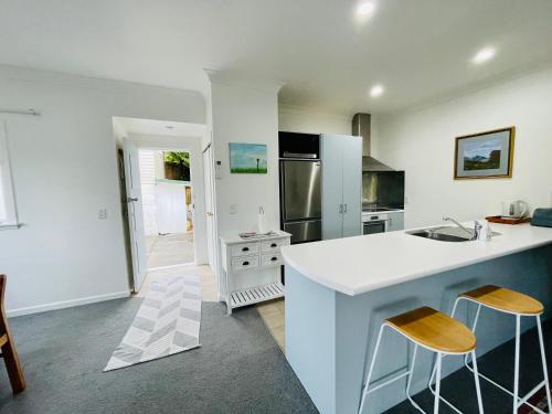 Kitchen, Stay on Glanmire in North Wellington Kitchen, Stay on Glanmire in North Wellington