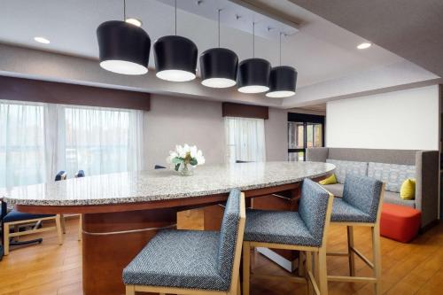 Előcsarnok, Hampton Inn Lexington South-Keeneland/Airport in Beaumont Residential Előcsarnok, Hampton Inn Lexington South-Keeneland/Airport in Beaumont Residential