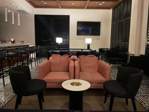Pub/Lounge, The Haywood El Dorado, Tapestry Collection by Hilton in El Dorado (Arkansas) Pub/Lounge, The Haywood El Dorado, Tapestry Collection by Hilton in El Dorado (Arkansas)