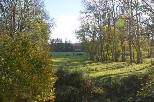 View, Le moulin Grenon in Mezilles View, Le moulin Grenon in Mezilles