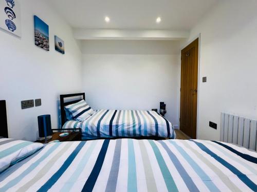 2 bedroom Scratby chalet holiday park close to beach