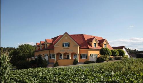 Ferienhof Uhudler-Arkaden in นอยเดาแบร์ก Ferienhof Uhudler-Arkaden in นอยเดาแบร์ก