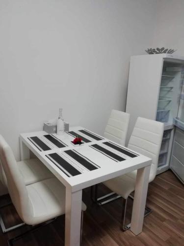 مطبخ, ApartmánTonki v centre mesta Piešťany (ApartmanTonki v centre mesta Piestany) in بييشتاني مطبخ, ApartmánTonki v centre mesta Piešťany (ApartmanTonki v centre mesta Piestany) in بييشتاني