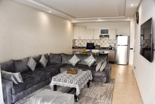 Luxurious Apt with Pool&Sea View in Mohammedia Luxurious Apt with Pool&Sea View in Mohammedia