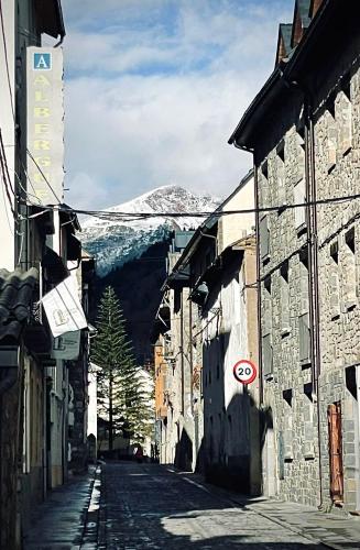 APARTAHOTEL CANFRANC in Aisa APARTAHOTEL CANFRANC in Aisa