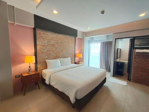 QOO Hotel in Buri Ram City Center QOO Hotel in Buri Ram City Center