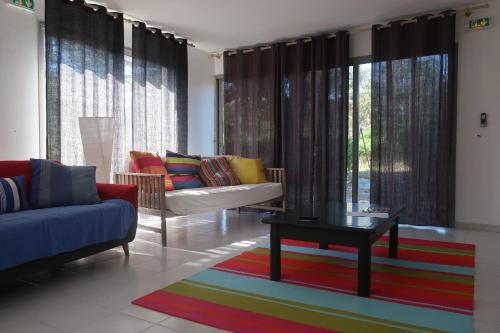 Shared lounge/TV area, Domaine Bocca di Feno in Bonifacio Shared lounge/TV area, Domaine Bocca di Feno in Bonifacio