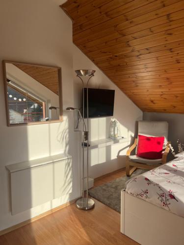 Podkrovní apartmán s balkónem (Podkrovni apartman s balkonem) in รัดวานิเซ อา บาร์โตวิเซ Podkrovní apartmán s balkónem (Podkrovni apartman s balkonem) in รัดวานิเซ อา บาร์โตวิเซ
