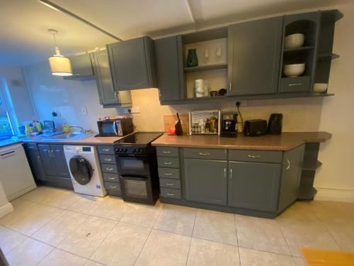 Newly Furnished 5 Bedroom Gem in Sligo in Sligo City Center Newly Furnished 5 Bedroom Gem in Sligo in Sligo City Center