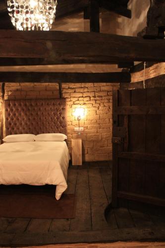 This photo about Priorato del Val shared on HyHotel.com