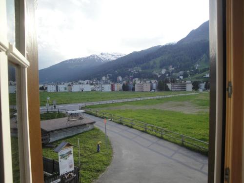 Pemandangan, Pension Hof zur Stilli in Davos Dorf Pemandangan, Pension Hof zur Stilli in Davos Dorf