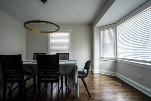 Facilities, Charming Modern Home! in Elmhurst Facilities, Charming Modern Home! in Elmhurst
